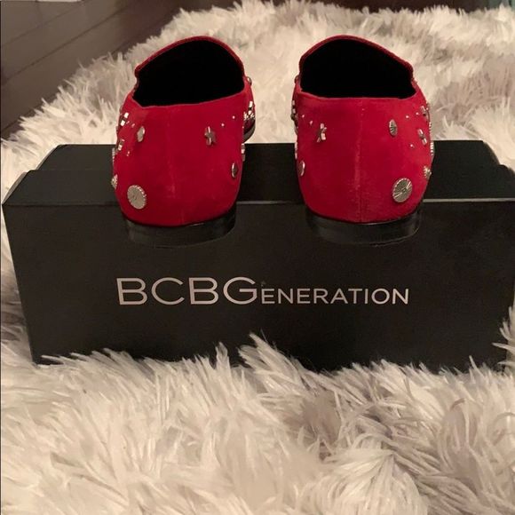 {BCBGeneration} Red Studded Pointy Flats Size 9 - Picture 5 of 8